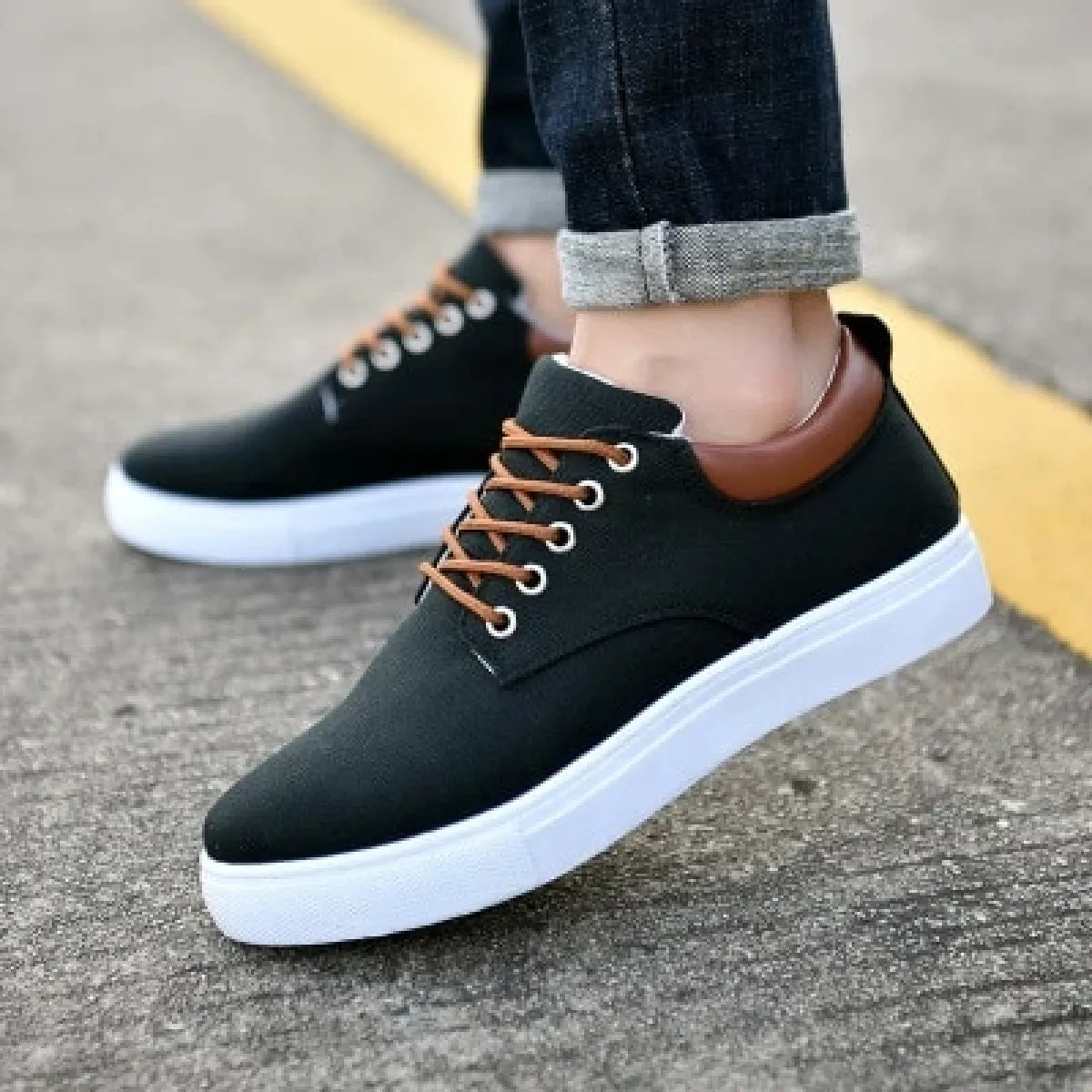 Men's Breathable Canvas Sport Shoes